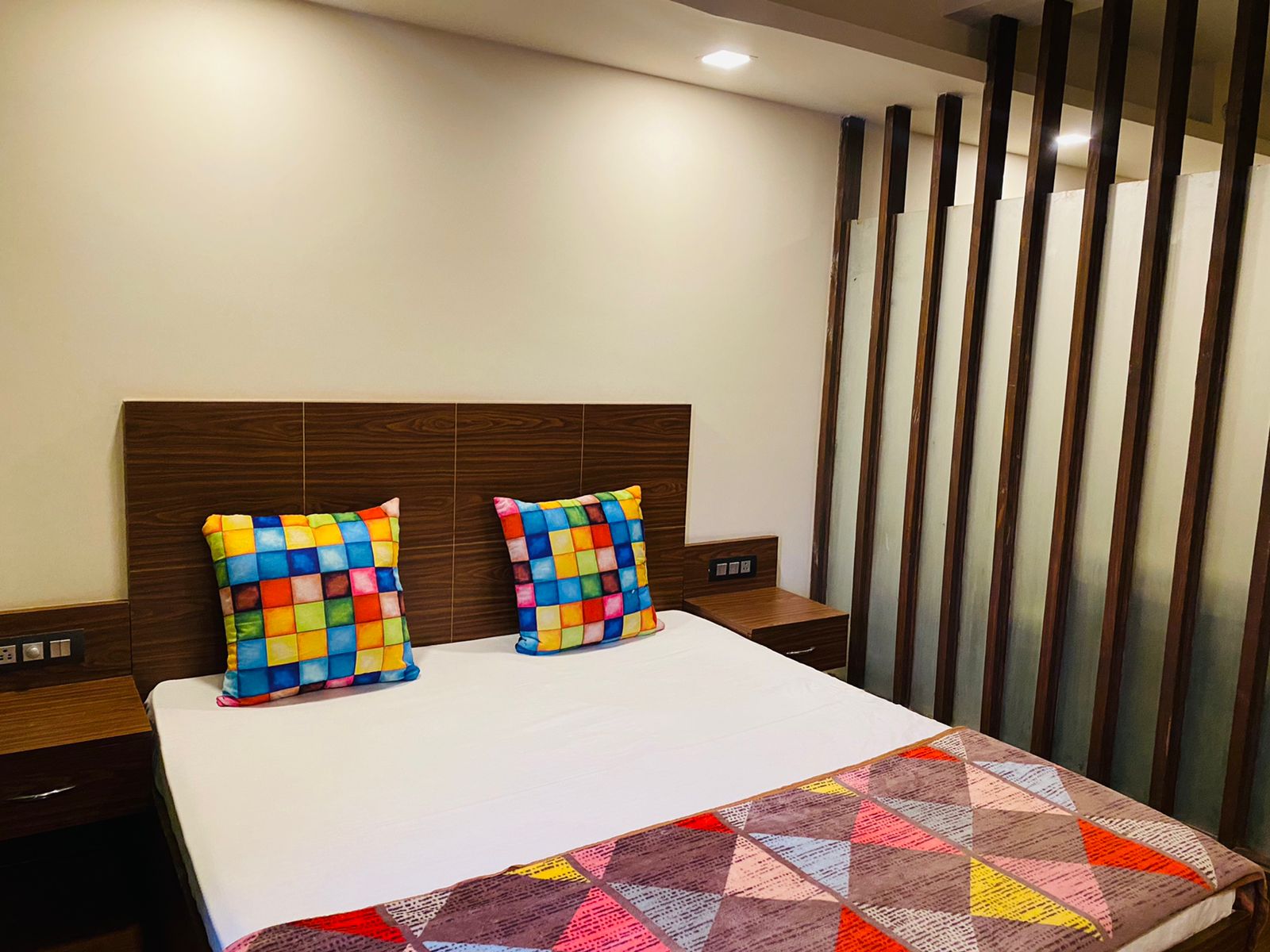 Arc Nest's - Tap to explore photos