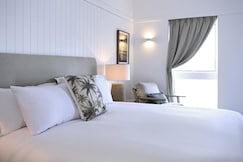 Novotel Twin Waters Resort