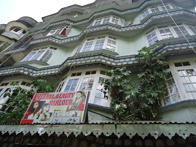 Hotel Highway Inn