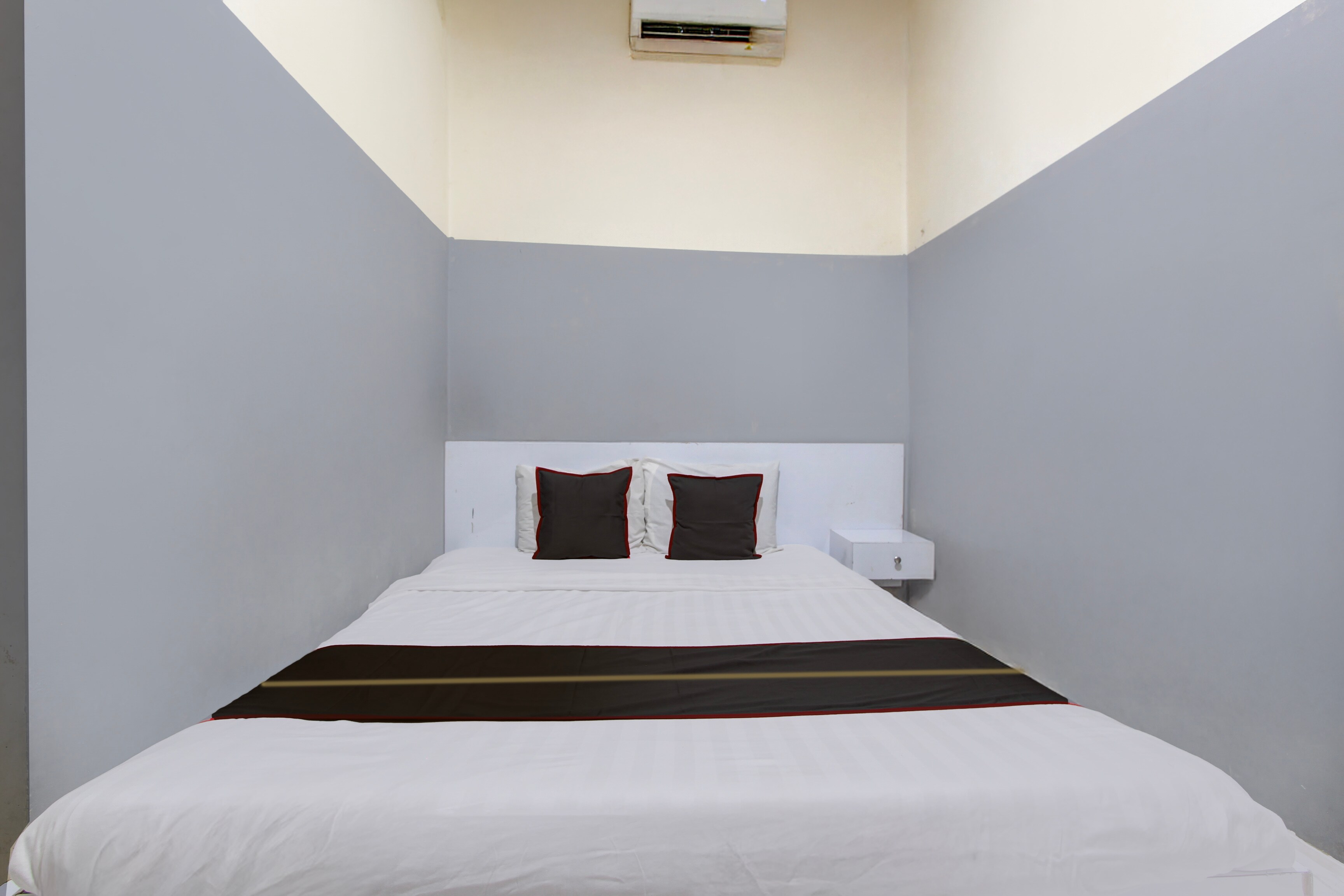 OYO 94919 Nay Guesthouse Dan Kost - Tap to explore photos