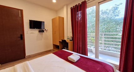 Hotel Silver Saffron Peeragarhi New Delhi Room Type - Premium Room with Balcony Hotel Silver Saffron Peeragarhi New Delhi Room Type - Premium Room with Balcony