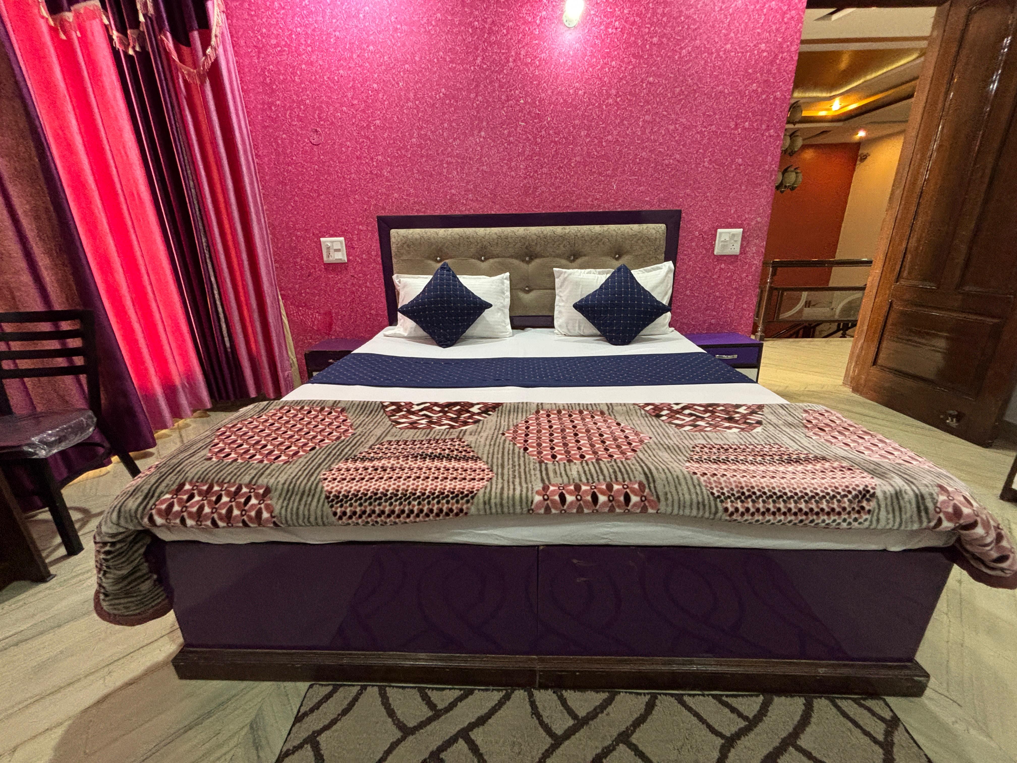 Apple Nest Villa | 500 meter from Chandigarh Railway Station - Tap to explore photos