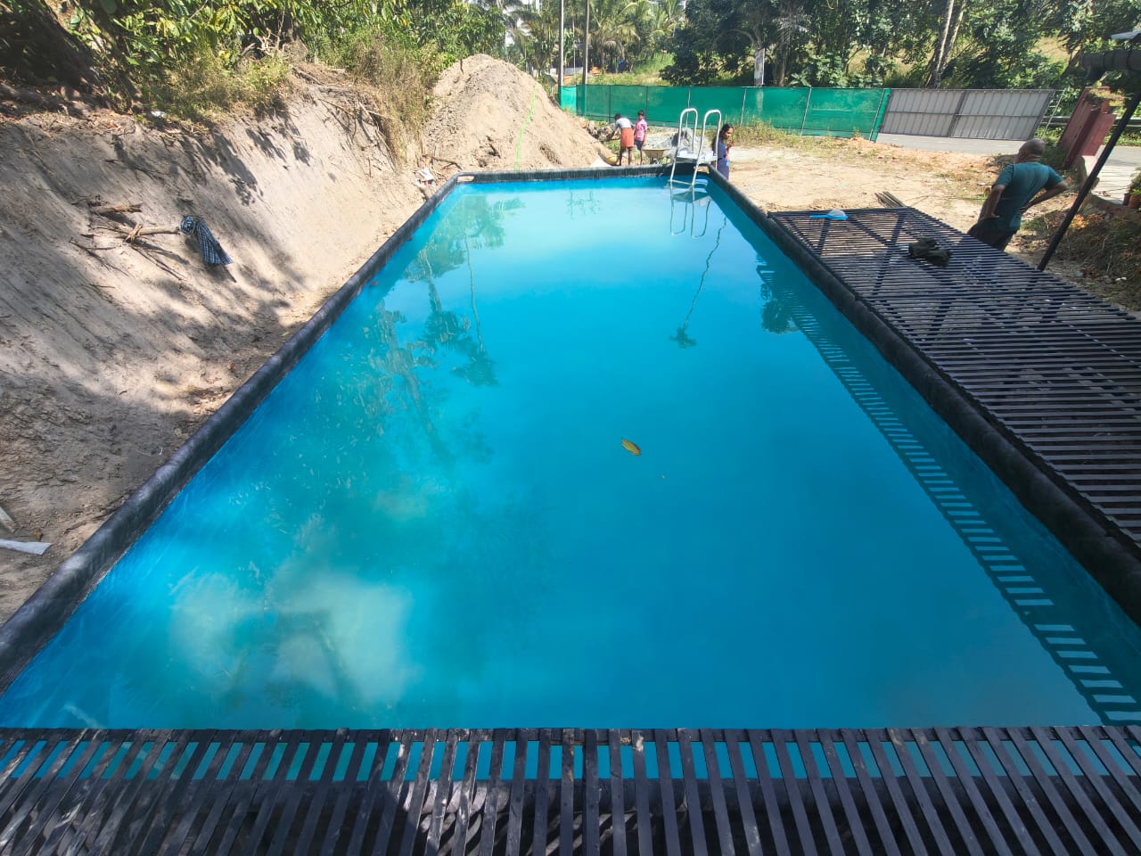 Souparnika Lakeview Homestay - Tap to explore photos