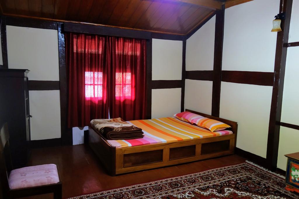 Dorjeelee Homestay - Tap to explore photos