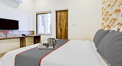 Hotel O by OYO Convivial Ark Room Type - Classic