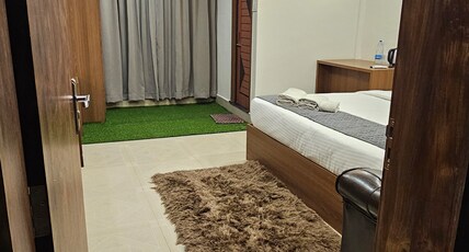 HOTEL DC Room Type - EXECUTIVE DOUBLE AC