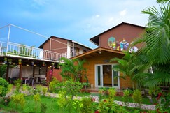 La Zarya Beach Resort.