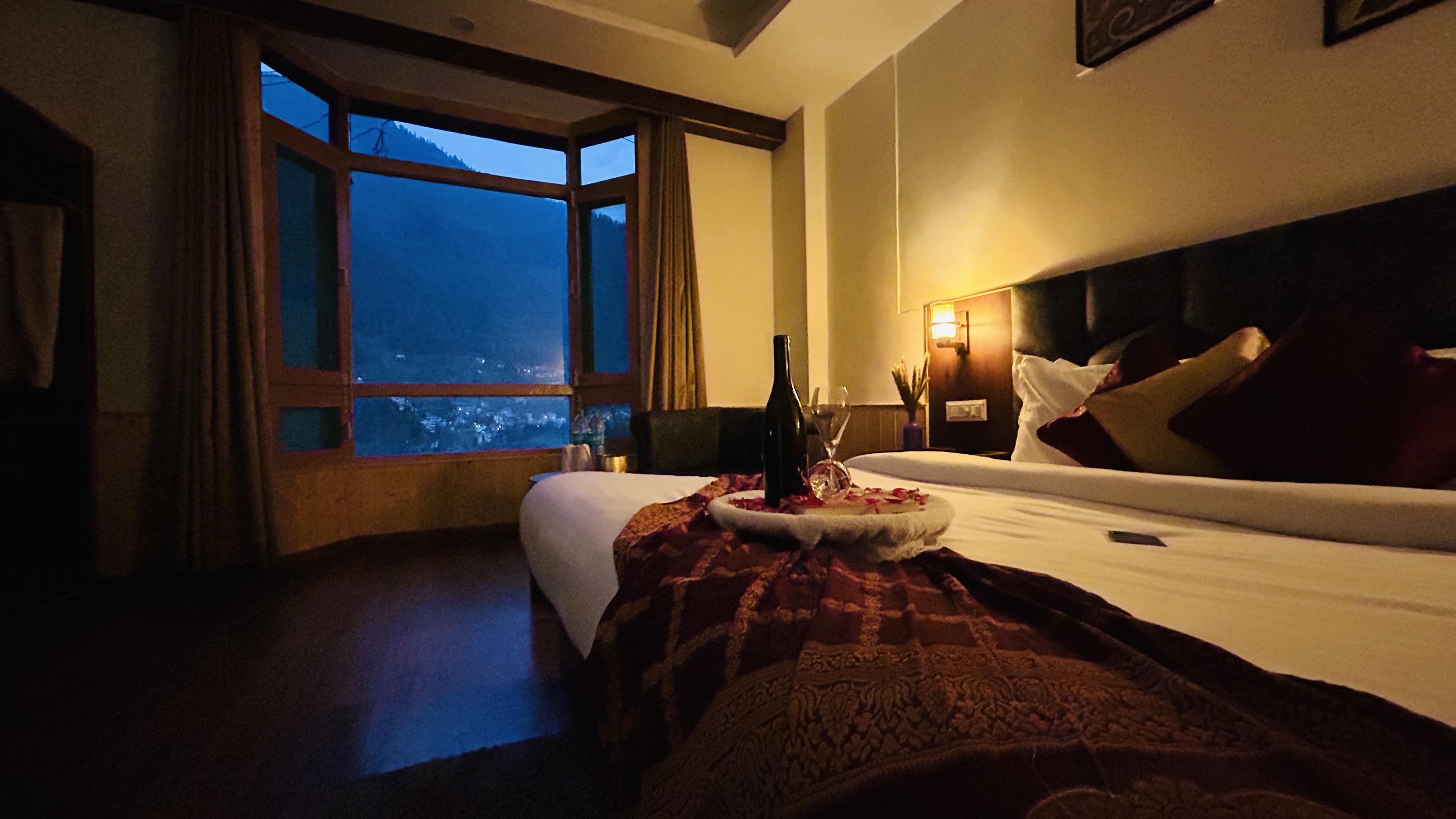 Hotel Meadows (2min drive from Mall Road) Manali - Tap to explore photos