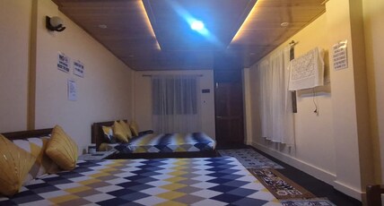 Waruhang Homestay Room Type - Family room 1