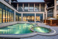 Holiday Inn Resort Yichun Mingyue Mountain, an IHG Hotel