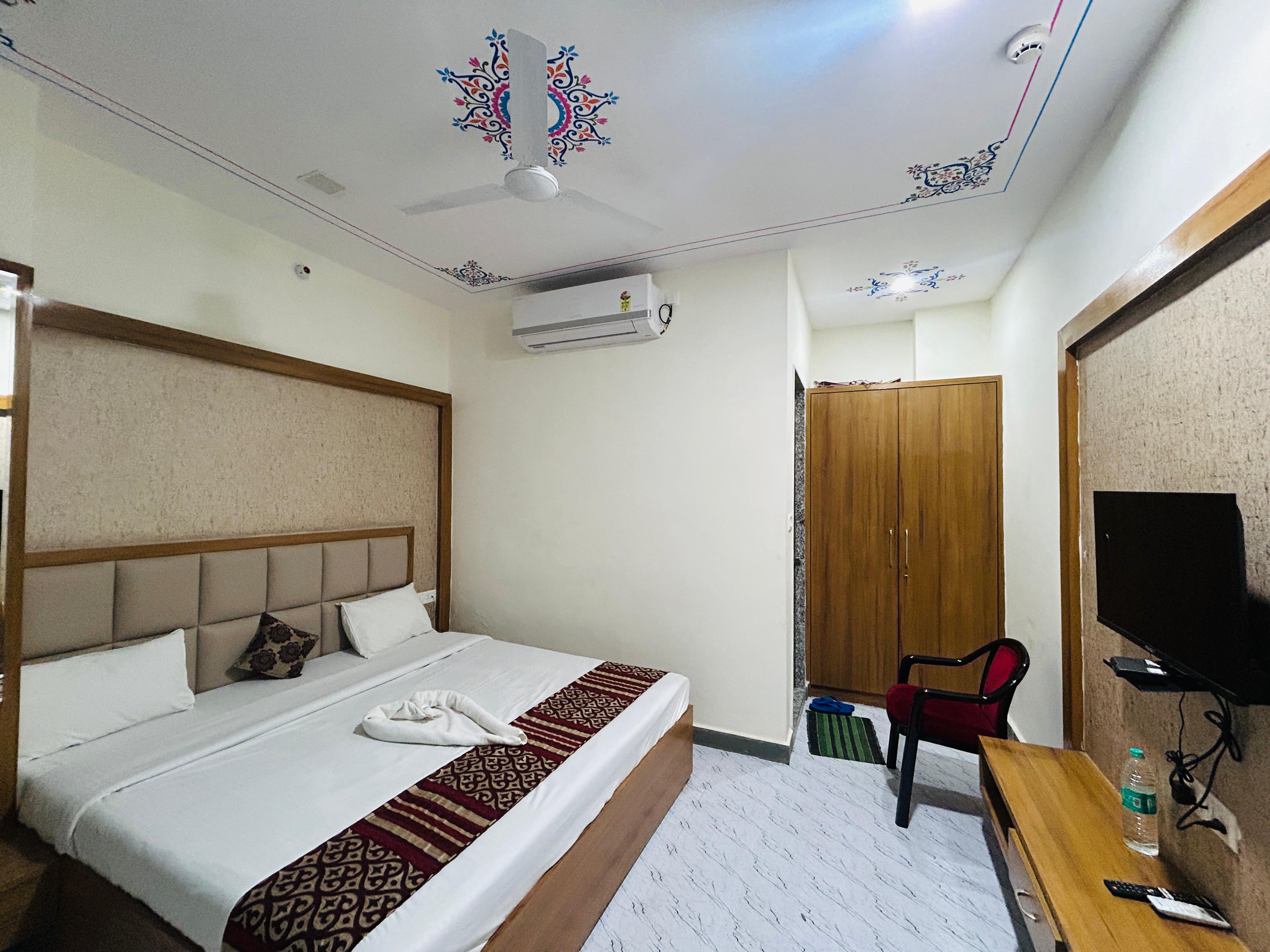 Hotel Aadi Mata and banquets - Tap to explore photos