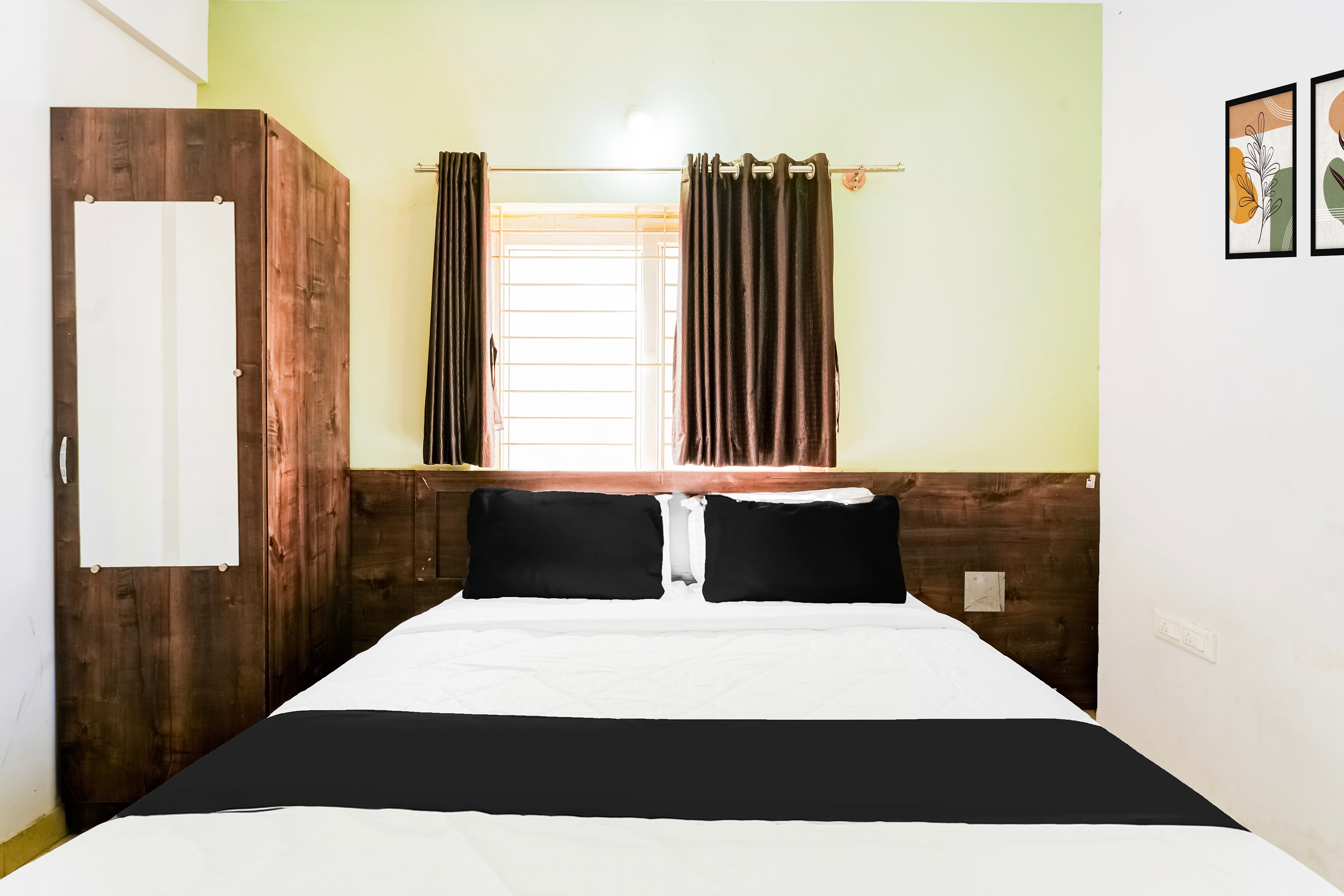 Hotel O by OYO High Bar Boarding And Lodging - Tap to explore photos