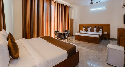 Yash House by JMD Group Room Type - Family Room