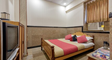 HOTEL ROYAL CASTLE Room Type - Standard Double Room