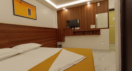 ARUL RESIDENCY Room Type - Deluxe Room