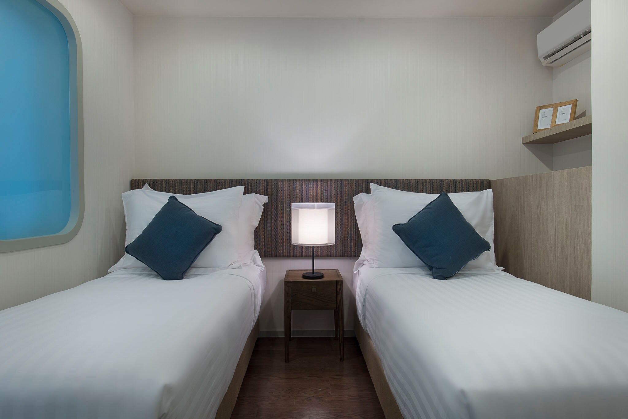 White Sand Beach Residences Pattaya - Tap to explore photos