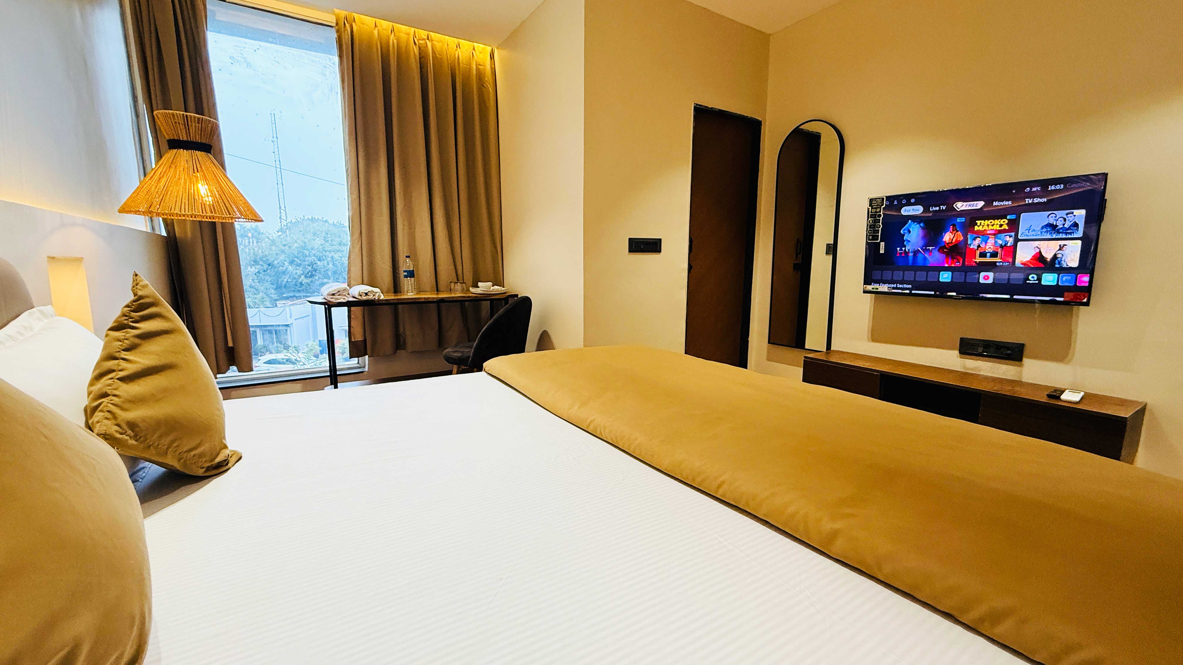 HOTEL COCODAN - Tap to explore photos