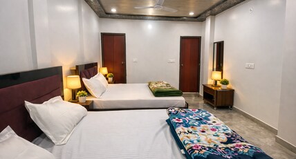 Janki Palace Hotel & Restaurant Room Type - Super Deluxe Room