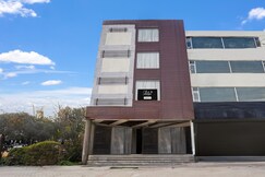 Collection O by OYO Zirakpur - Patiala Road Formerly Hotel Anvay