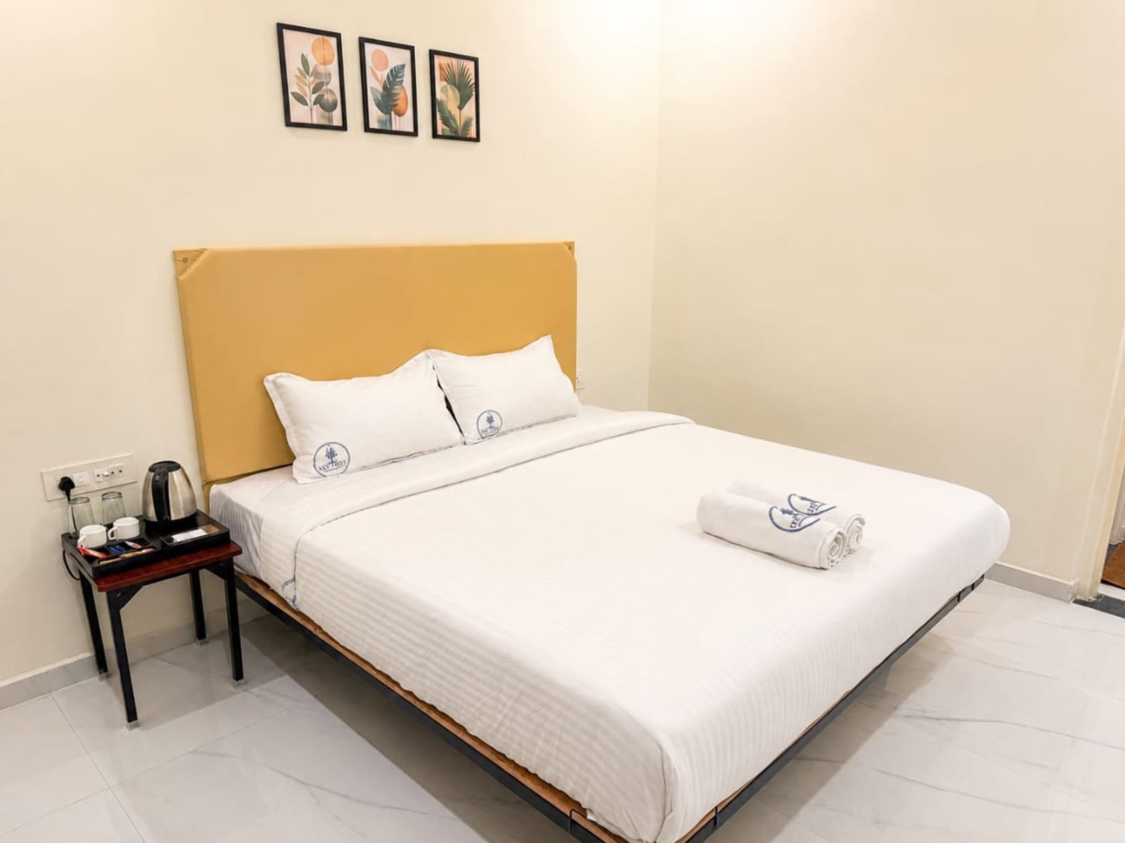 Sky Tree Service Apartments Madurai - Tap to explore photos