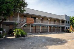 Collection O Ayothaya Hotel