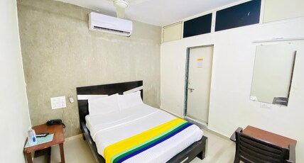Hotel Aakash Navrangpura Room Type - Classic Room