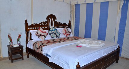 Oasis Camp Sam Room Type - Swiss Tent