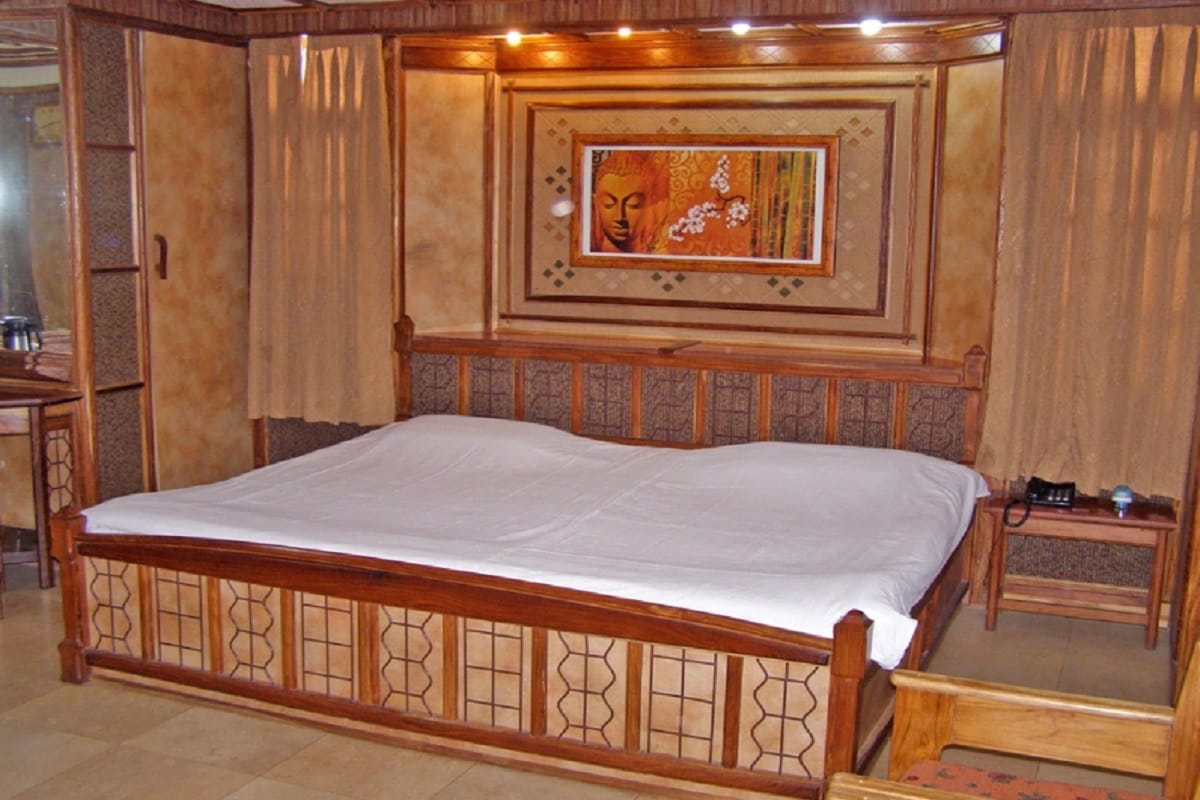 Hotel Channi Raja at Mall Road - Tap to explore photos