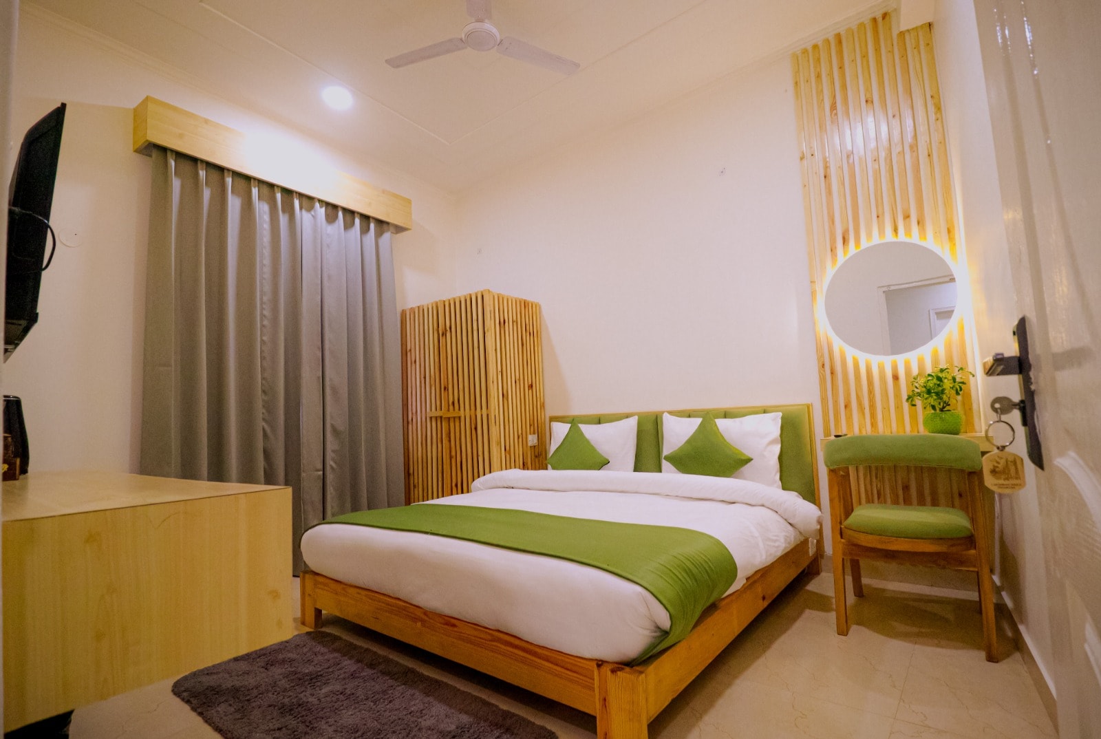 Around Stays - Tap to explore photos