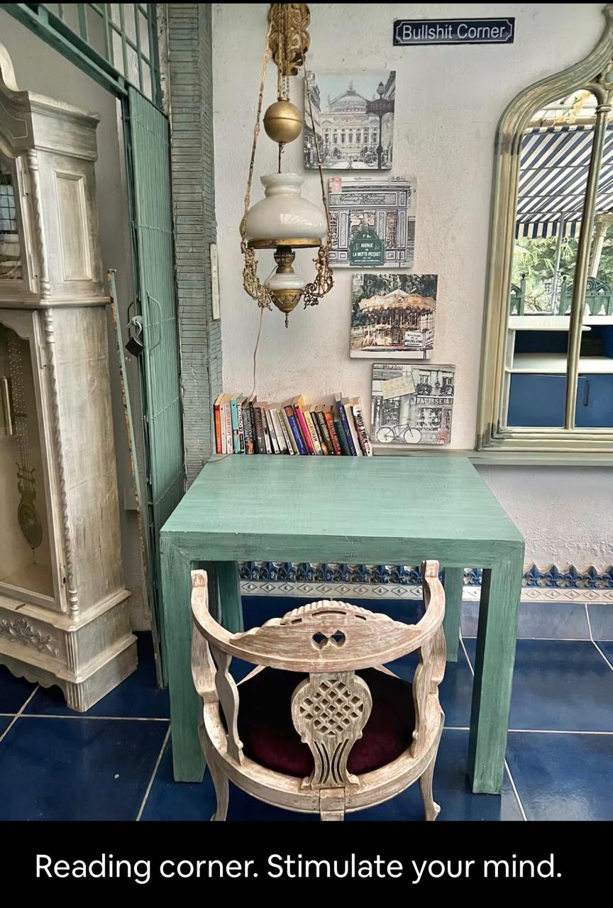 French Themed Manor - Tap to explore photos