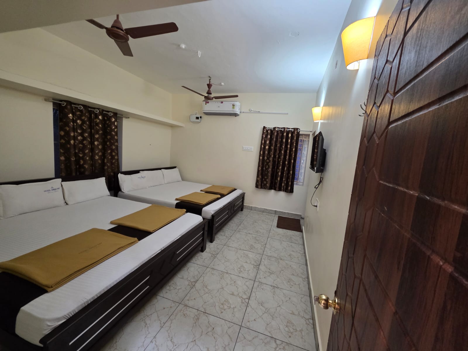 DHARMA s VILLA vailankanni - Tap to explore photos