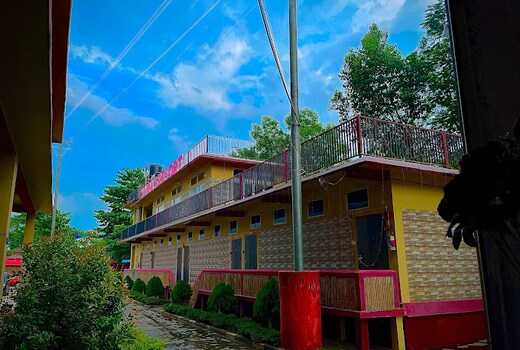Mairas Resort