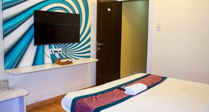 Hotel Parashar Check In Room Type - Premium Ac Room