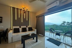 Forest Frame Kudrats Nilaya Valley view w Pool