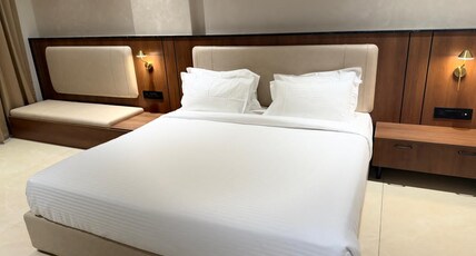 Hotel Waterlily Room Type - Super Deluxe Room