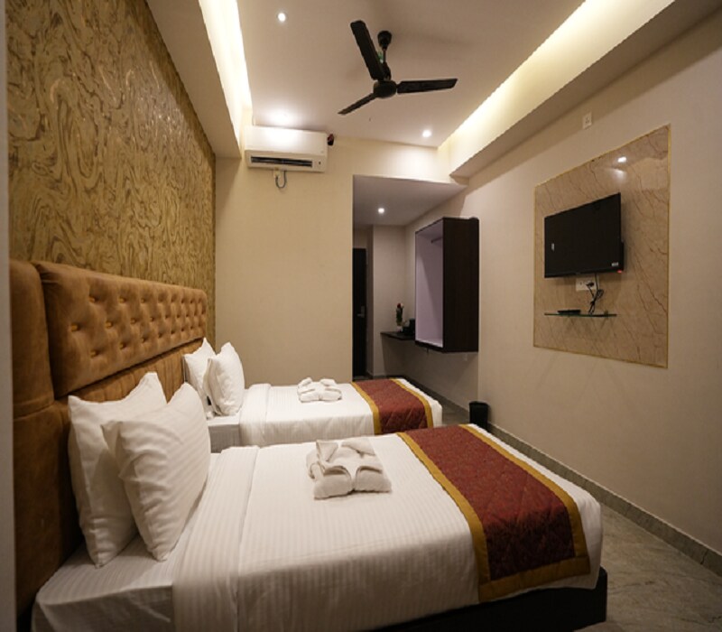 Hotel Royal Nandanaa - Tap to explore photos