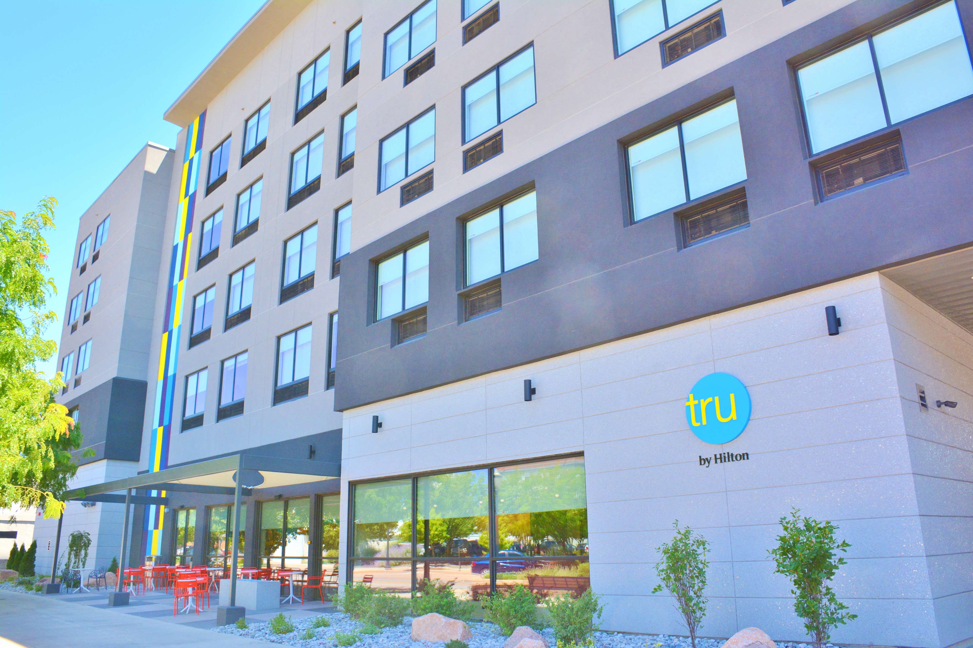 Tru by Hilton Grand Junction Downtown - Tap to explore photos