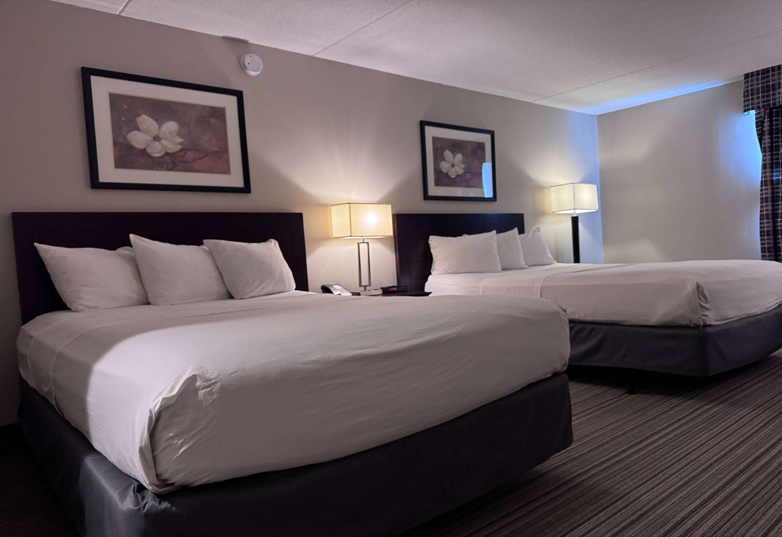 Ramada by Wyndham London - Tap to explore photos
