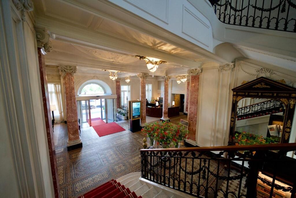 Main gallery