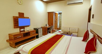 Hotel Maharaja Palace Room Type - Super Deluxe