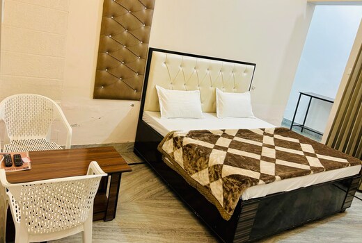 Hotel luxury home