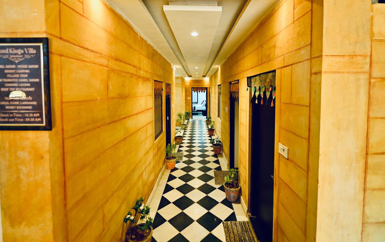 Hotel Kings Villa - Tap to explore photos