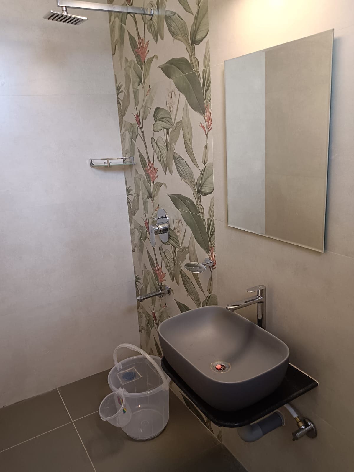 Krishna Inn Service Apartment - Tap to explore photos