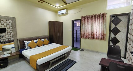 HOTEL SWARN Room Type - SUPER DELUXE WITH BALCONY