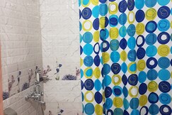 Eva's Castle - 1BHK AC room with Kitchen