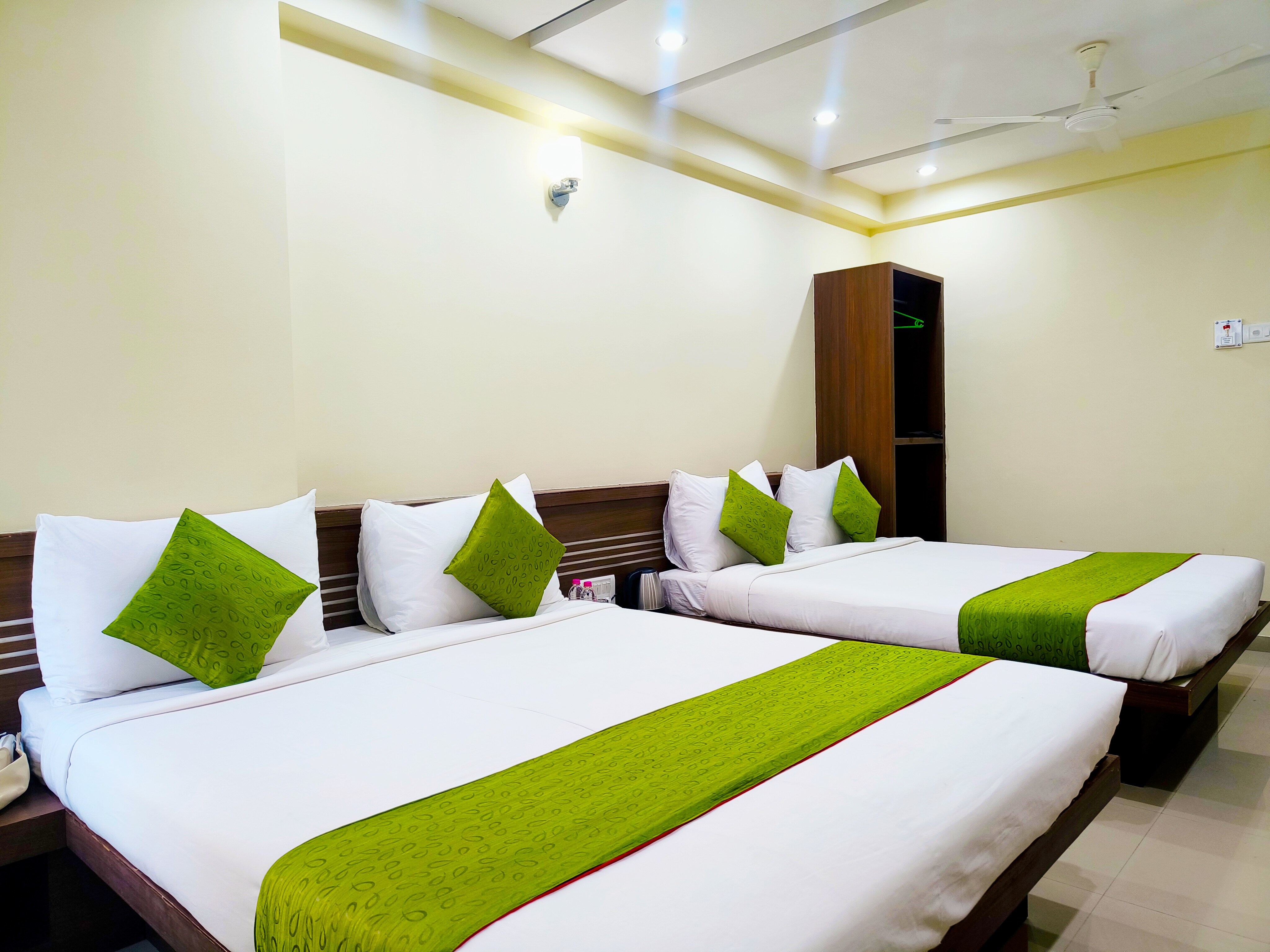 HOTEL SAI SRUSHTI by NEEM SQUARRE - Tap to explore photos