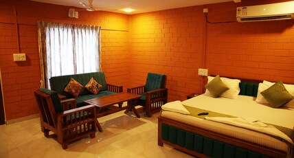 Metro Club Resort Room Type - Deluxe room