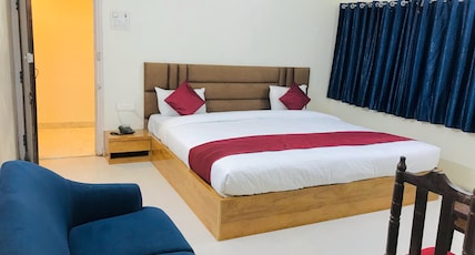 Hotel Great Punjab Room Type - Deluxe AC Room Hotel Great Punjab Room Type - Deluxe AC Room