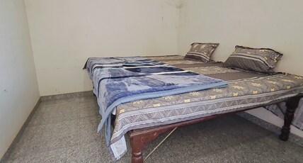 Shree Krishna Guest House Room Type - Room With Balcony