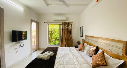 Payal palace Room Type - Four Bed AC Room